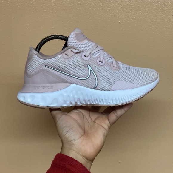 Nike Renew Run “Barely Rose” - Picture 6 of 17